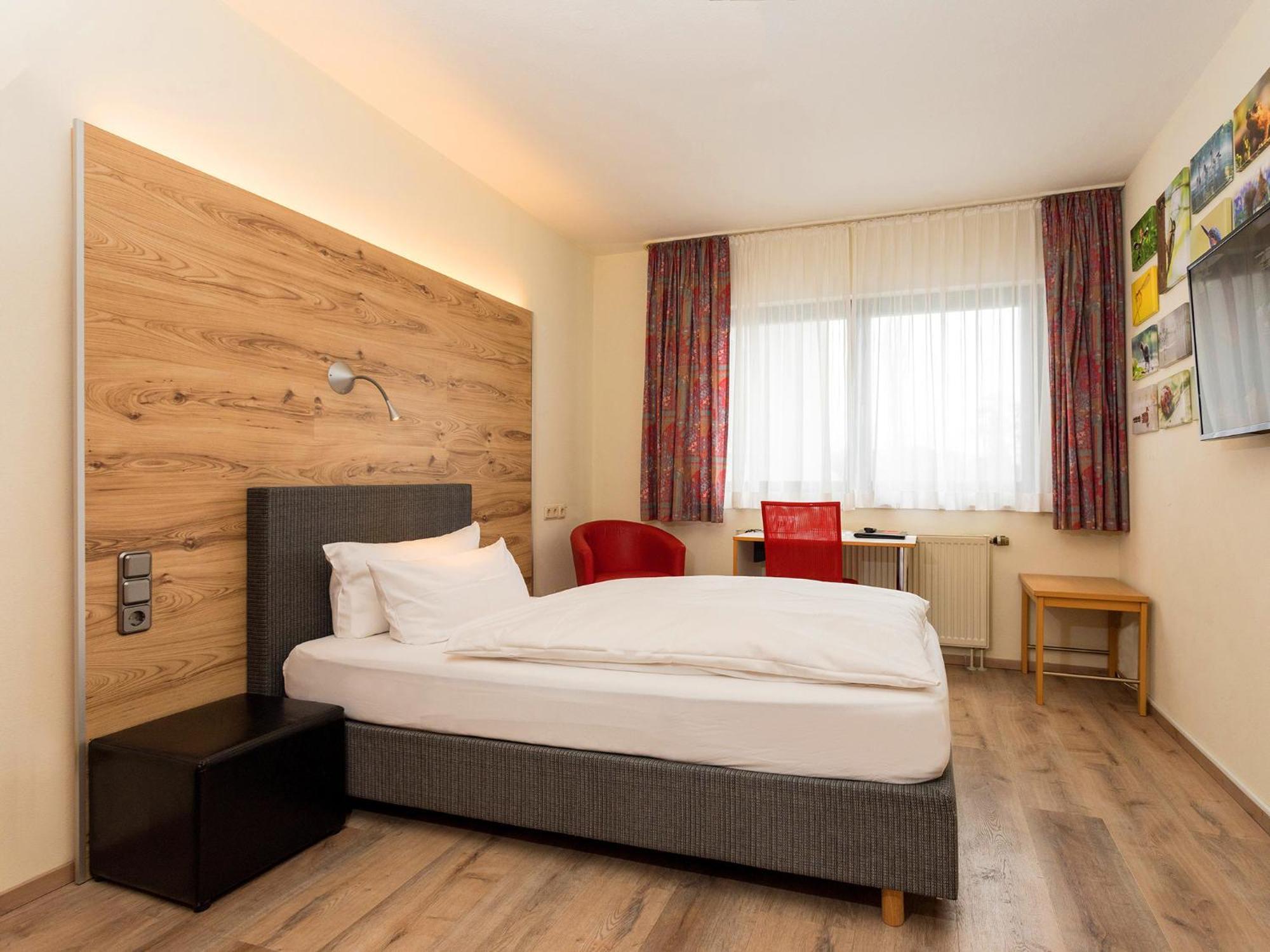 Hotel & Wirtshaus Hansen Bergisch Gladbach Ngoại thất bức ảnh