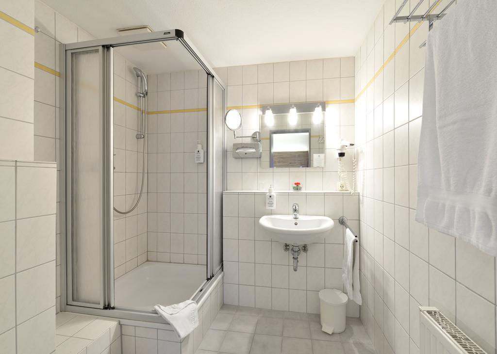 Hotel & Wirtshaus Hansen Bergisch Gladbach Ngoại thất bức ảnh