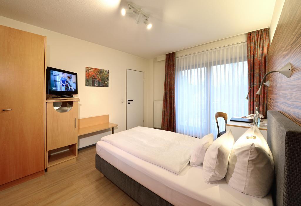 Hotel & Wirtshaus Hansen Bergisch Gladbach Ngoại thất bức ảnh